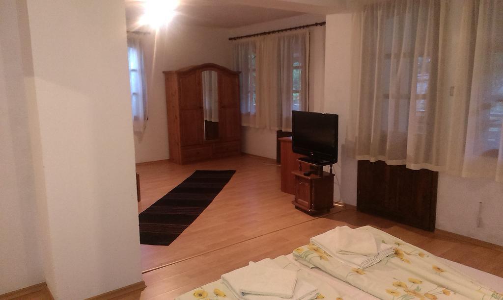 Villa Nasco Zlatni pjasătsi Rom bilde
