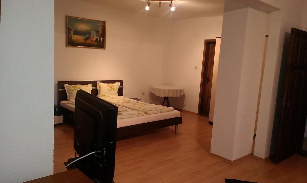 Villa Nasco Zlatni pjasătsi Rom bilde